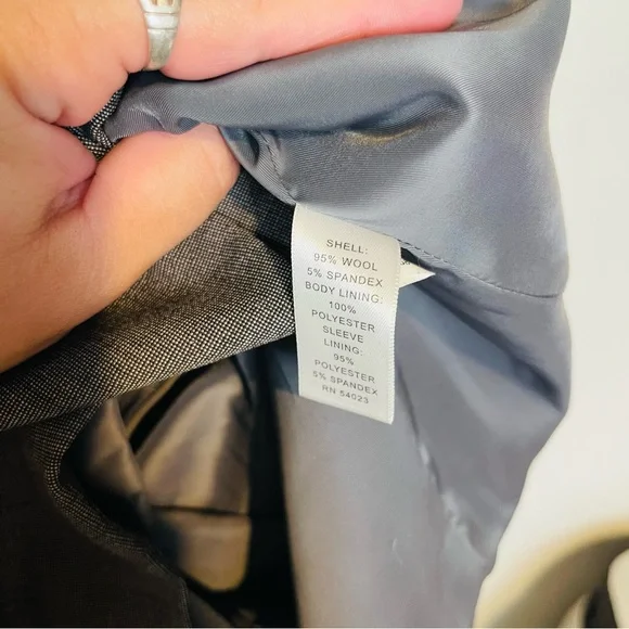 Banana Republic Women’s Size 6 Short Sleeve Blazer Jacket Pleated Button Down - Picture 7 of 7